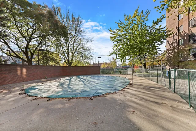 $285,000 | 7601 Lincoln Avenue, Unit 511, Skokie, IL 60077
