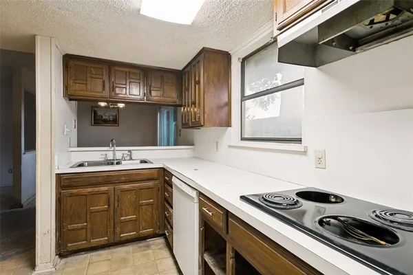 $129,900 | 713 Harbour Town Drive, Unit 1, Lake Dallas, TX 75065