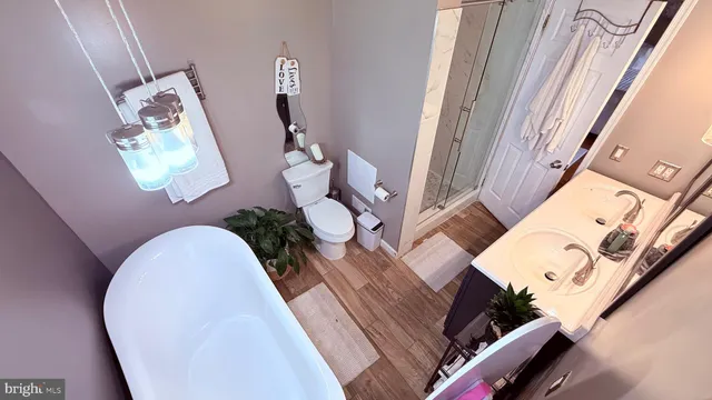 $1,099,900 | 8905 Springview Road, Philadelphia, PA 19115