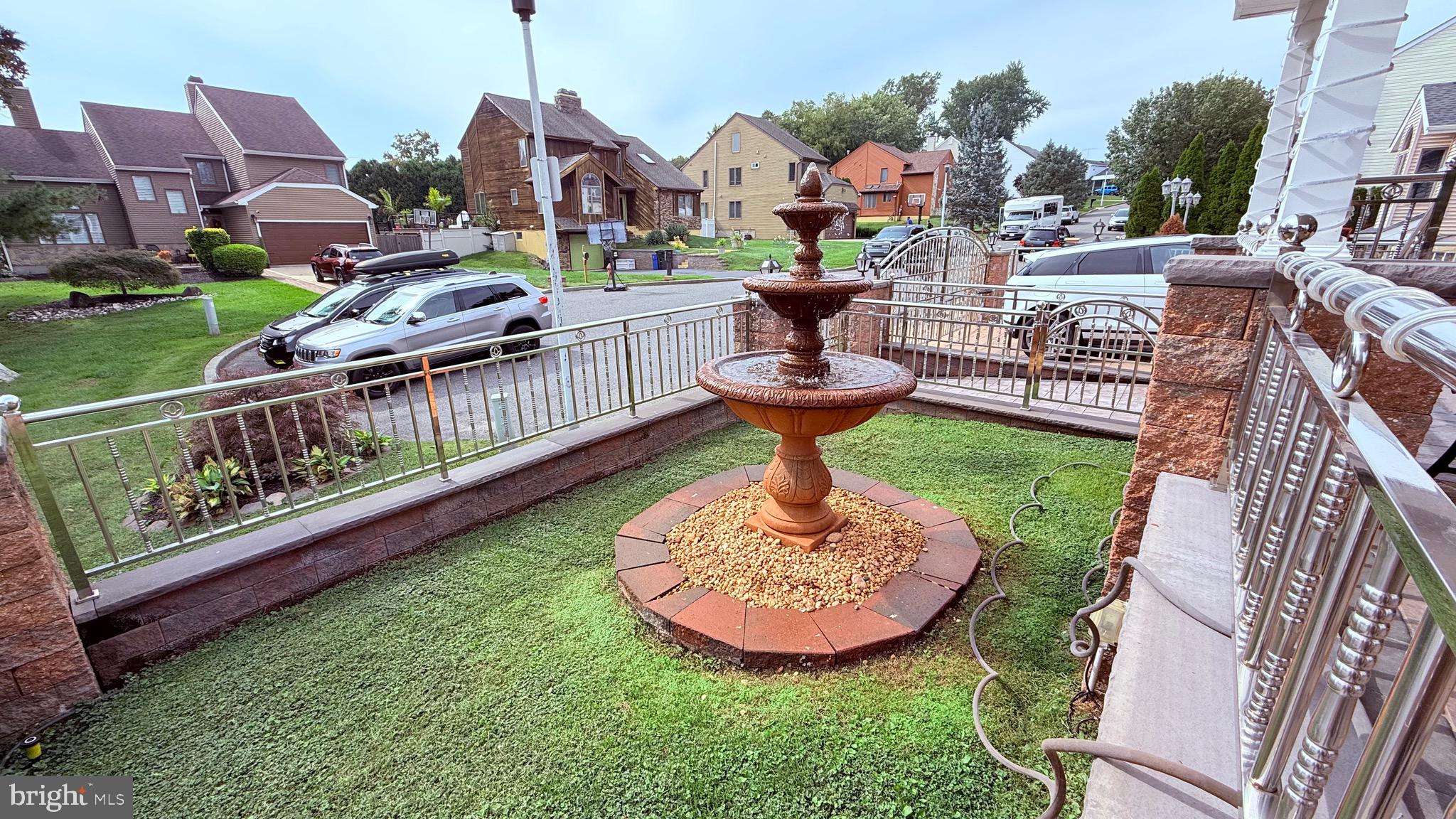 8905 Springview Road Philadelphia, PA 19115 - Photo 13 of 113