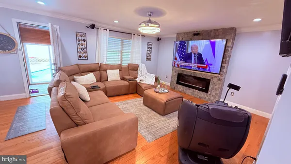 $1,049,900 | 8905 Springview Road, Philadelphia, PA 19115