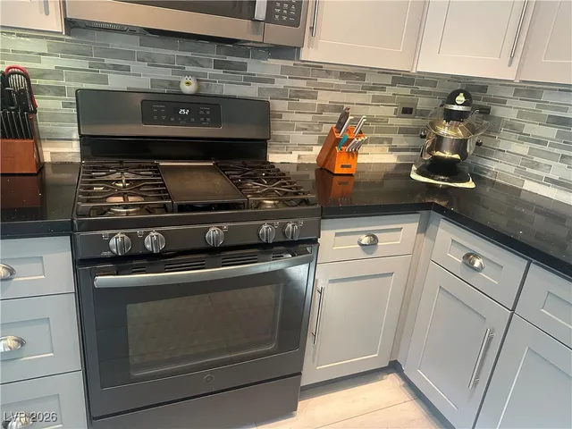 $2,500 | 820 Bergamont Drive, Henderson, NV 89002