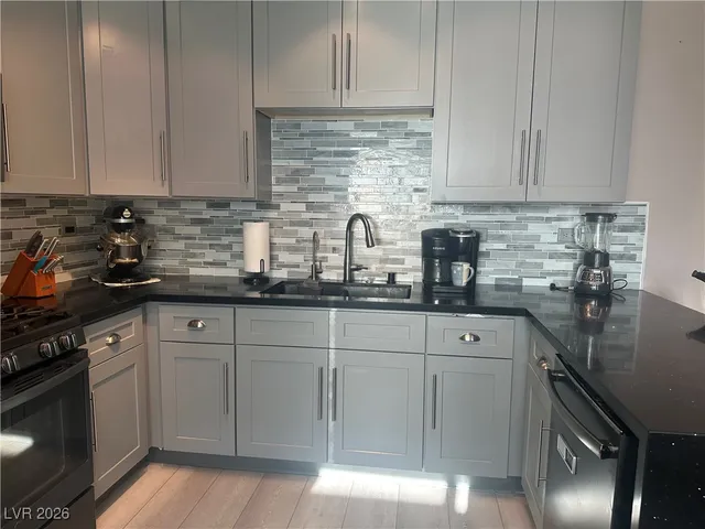 $2,500 | 820 Bergamont Drive, Henderson, NV 89002