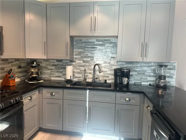 $2,500 | 820 Bergamont Drive, Henderson, NV 89002