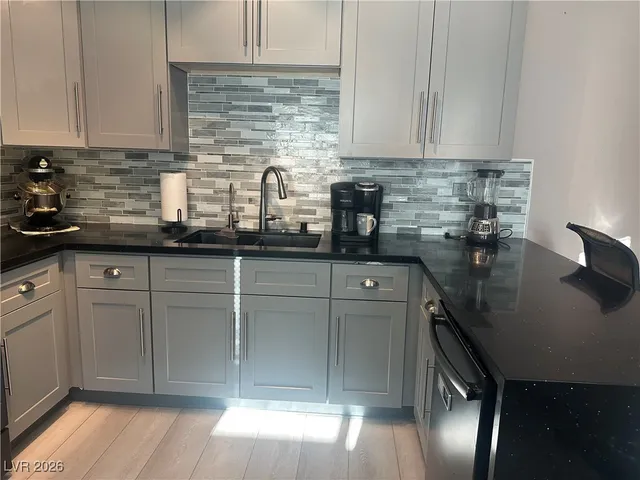 $2,500 | 820 Bergamont Drive, Henderson, NV 89002