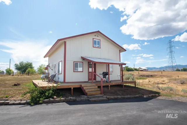 $395,000 | 2240 Waite Road, Midvale, ID 83645