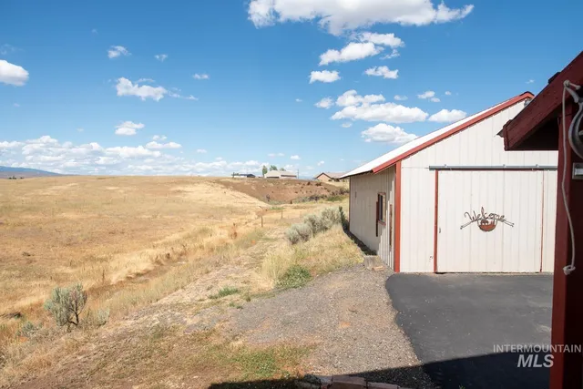 $395,000 | 2240 Waite Road, Midvale, ID 83645