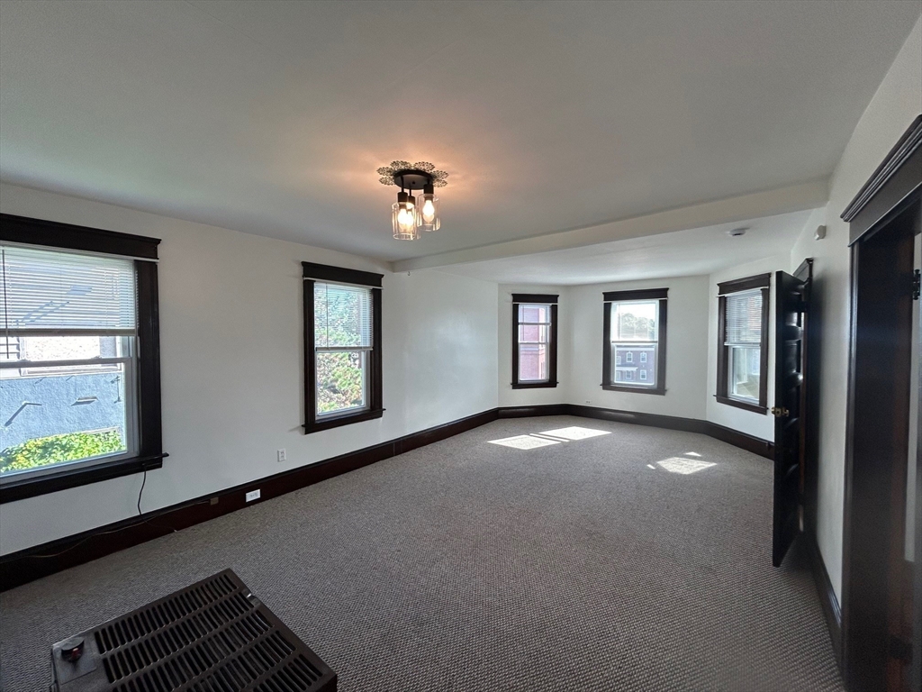 31 Chrome Street, Unit 3 Worcester, MA 01604 - Photo 22 of 26