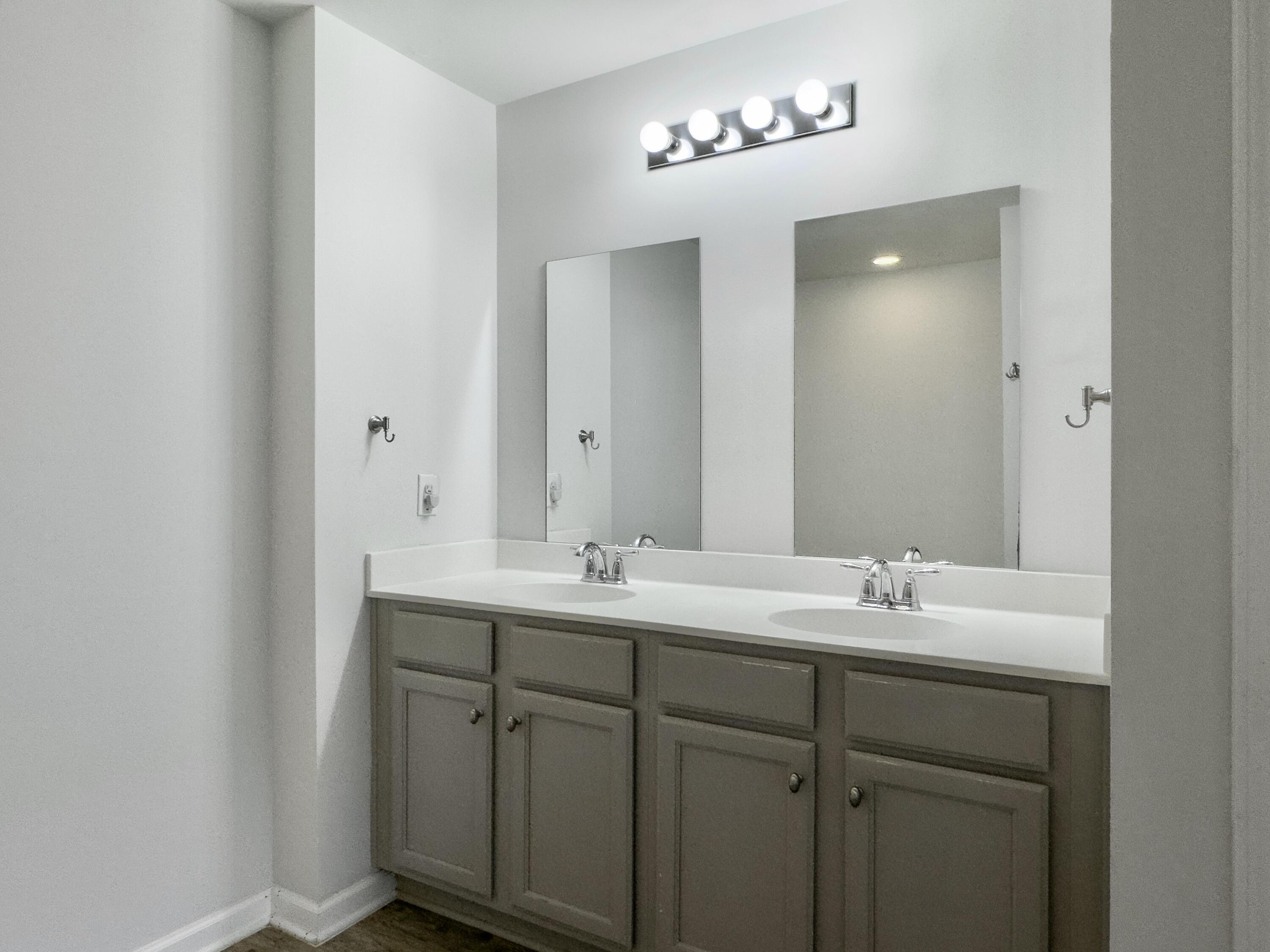9804 Seed Street Ladson, SC 29456 - Photo 17 of 26 Primary En Suite