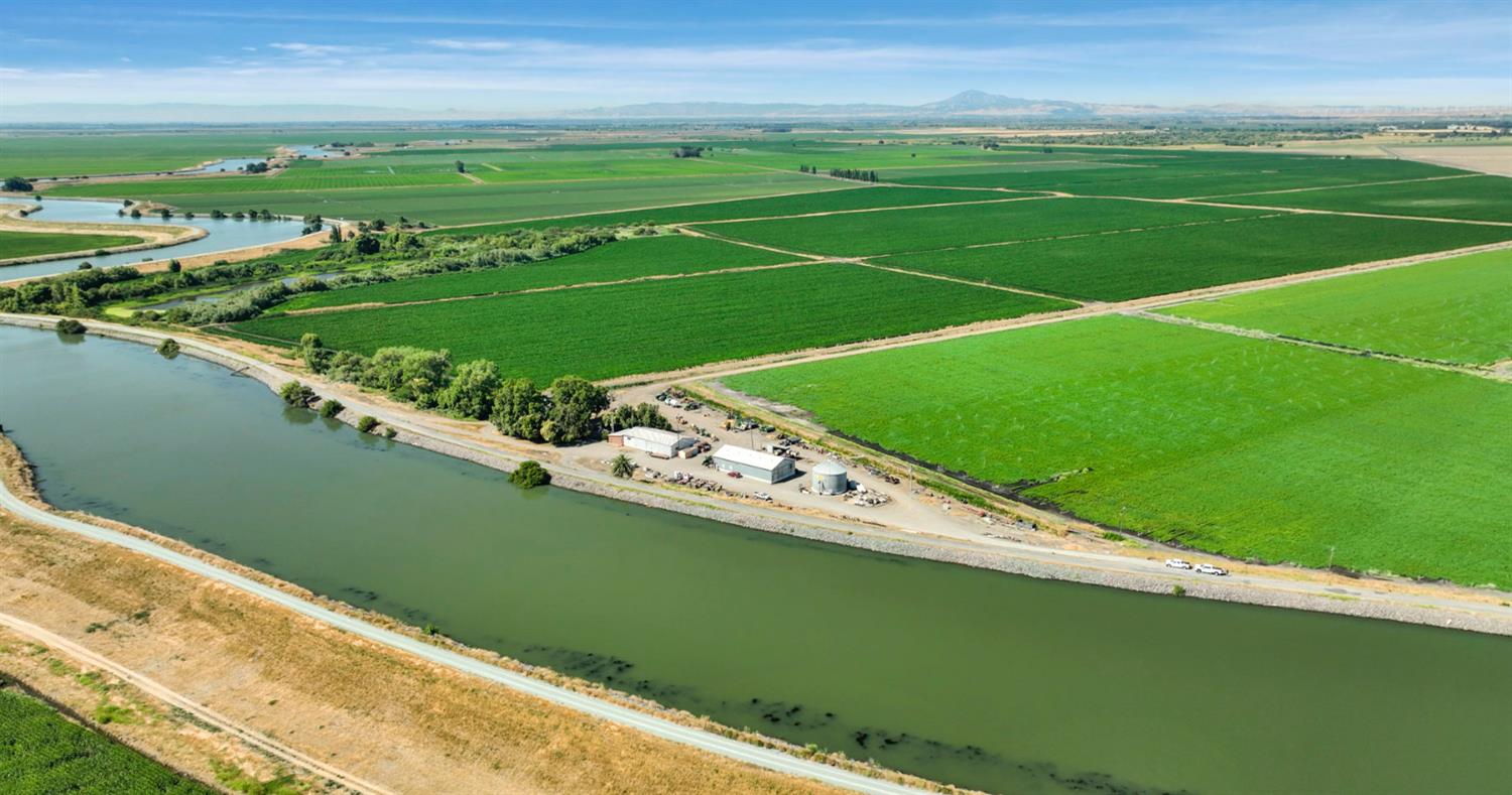 0 Tyler Island Road Walnut Grove, CA 95641 - Photo 21 of 39 a view of a golf course with a lake