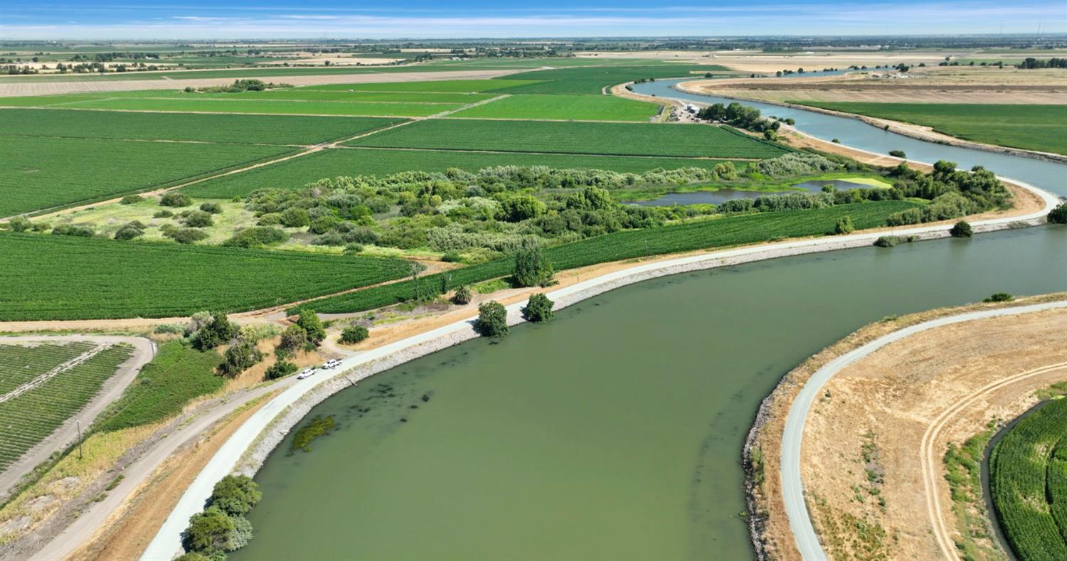 0 Tyler Island Road Walnut Grove, CA 95641 - Photo 33 of 39 a view of a lake with a outdoor space