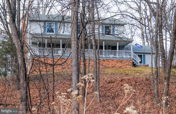 $575,000 | 143 Cardinal Wind Drive, Front Royal, VA 22630