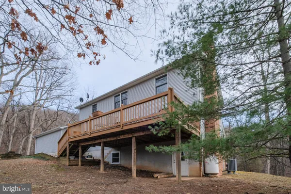 $575,000 | 143 Cardinal Wind Drive, Front Royal, VA 22630