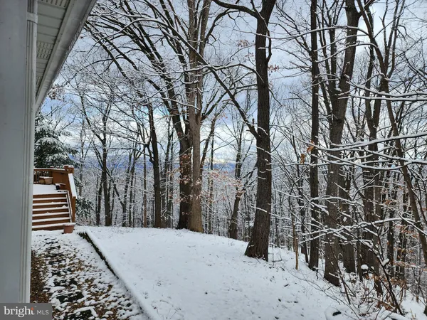 $575,000 | 143 Cardinal Wind Drive, Front Royal, VA 22630