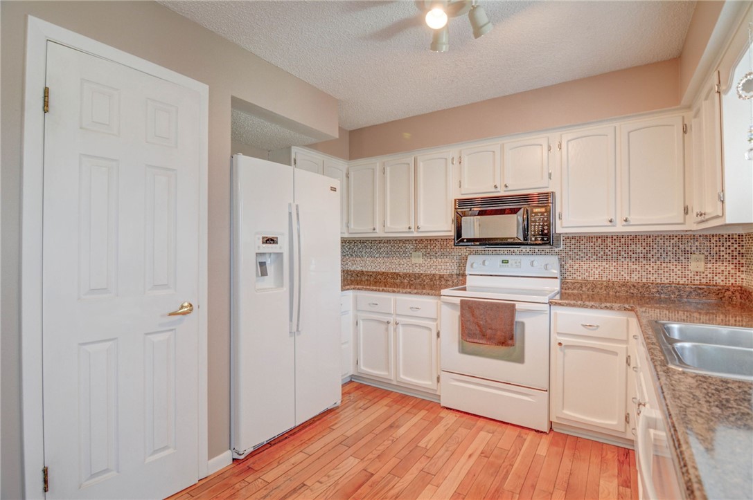 4904 East Baker Woods Lane Decatur, IL 62521 - Photo 6 of 30