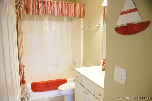 $365,000 | 807 Harbour Towne Drive, Unit 807E, Lake Ozark, MO 65049