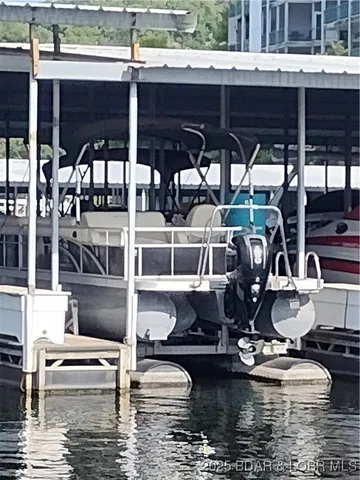 $365,000 | 807 Harbour Towne Drive, Unit 807E, Lake Ozark, MO 65049