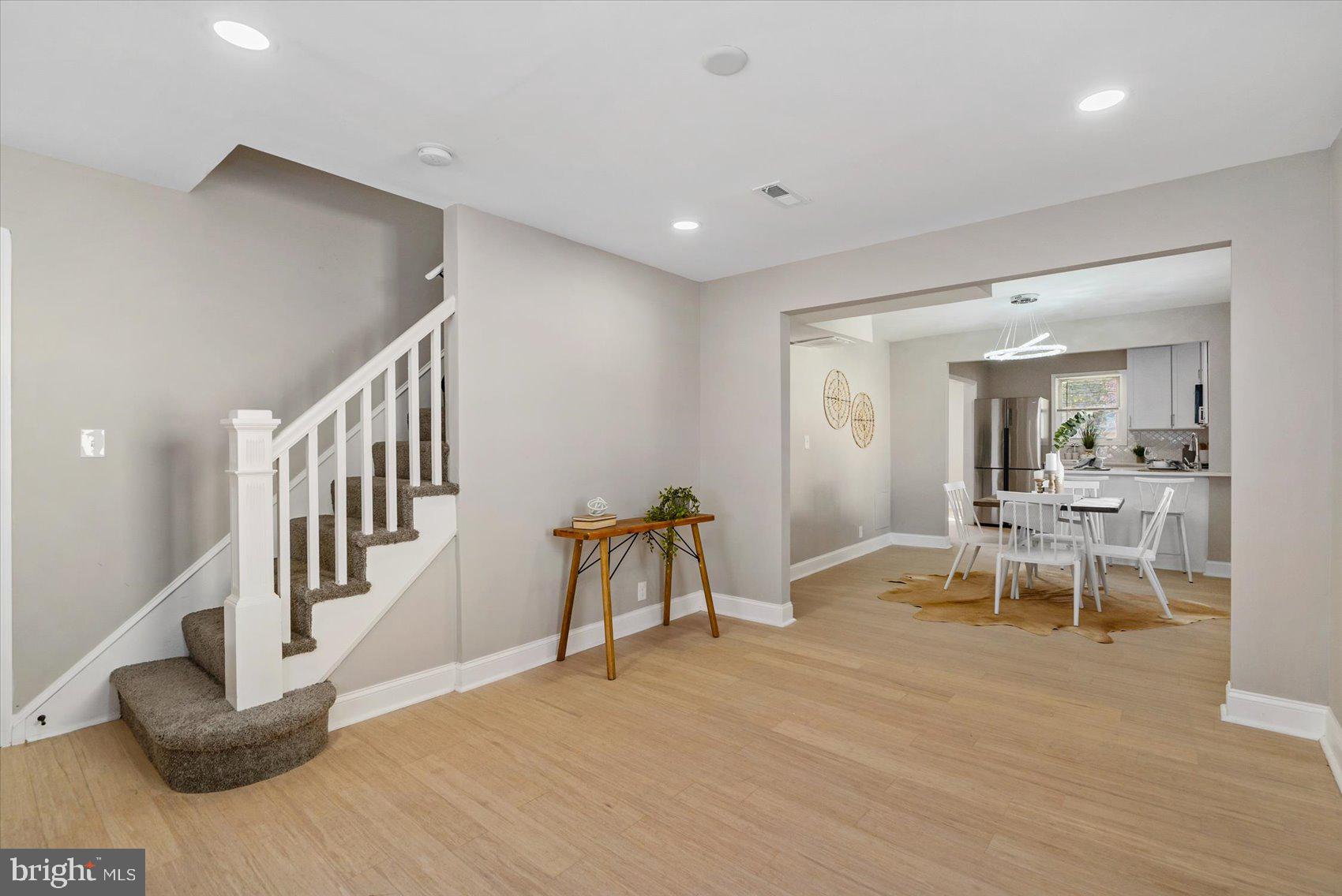 302 Sassafras Road Baltimore, MD 21221 - Photo 4 of 42