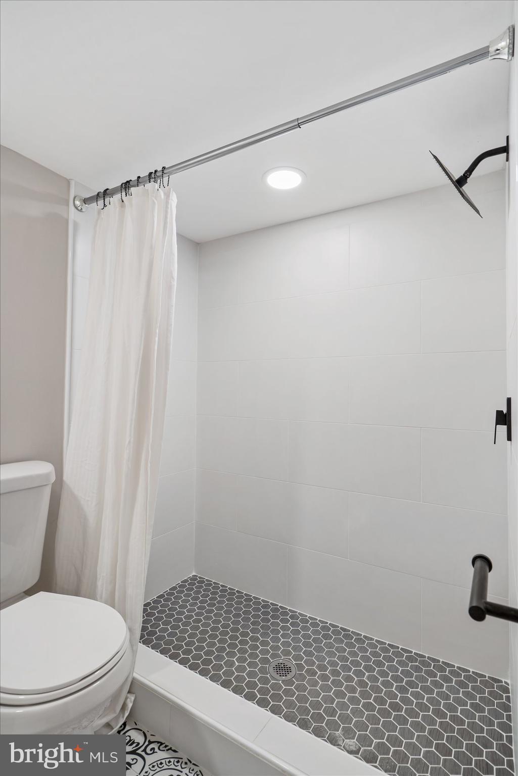302 Sassafras Road Baltimore, MD 21221 - Photo 33 of 42 Basement Bathroom