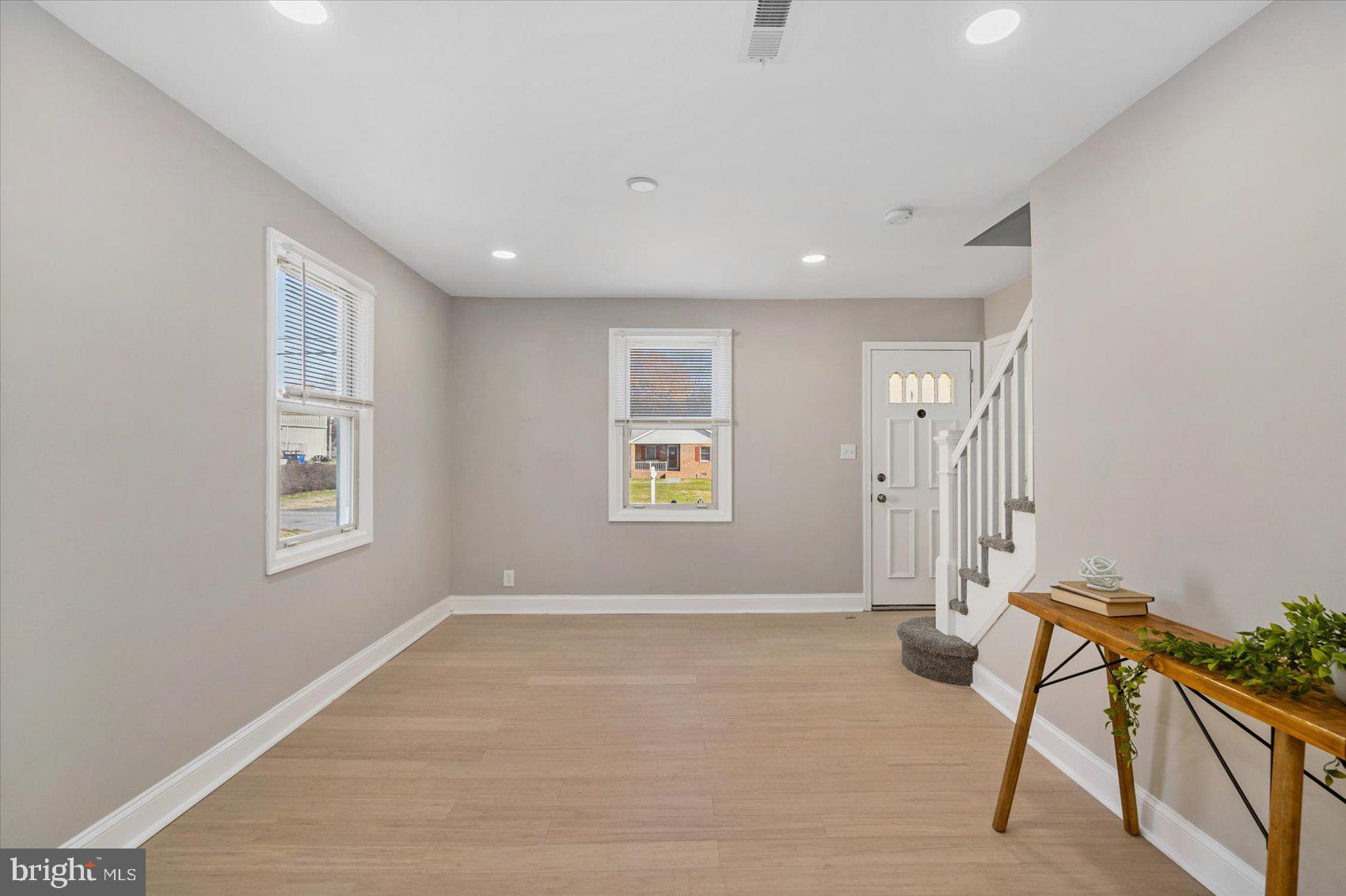 302 Sassafras Road Baltimore, MD 21221 - Photo 7 of 42