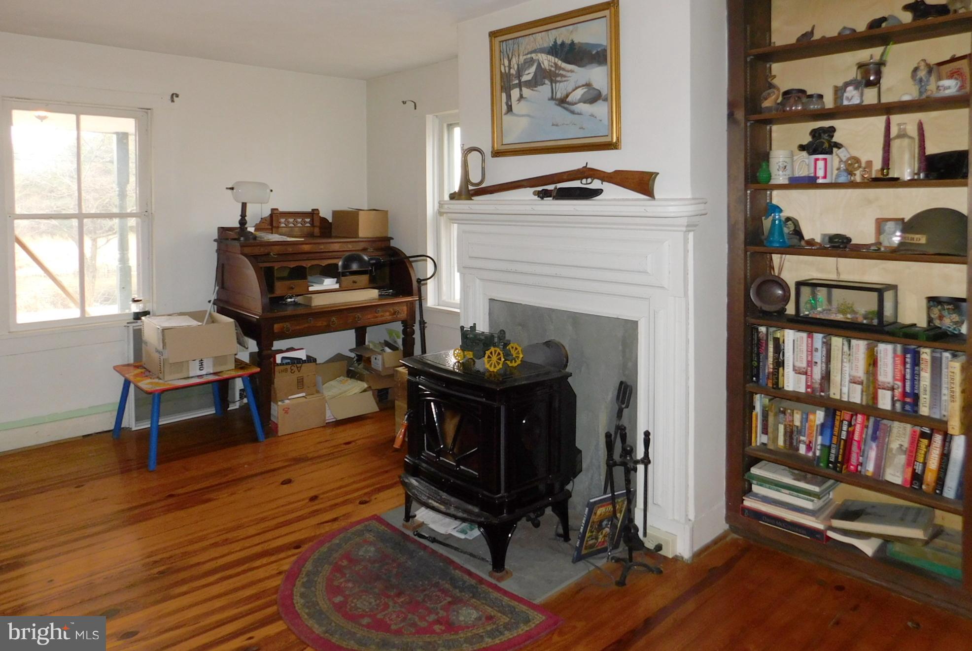 290 Howards Chapel Road Winchester, VA 22603 - Photo 12 of 30 Family Room