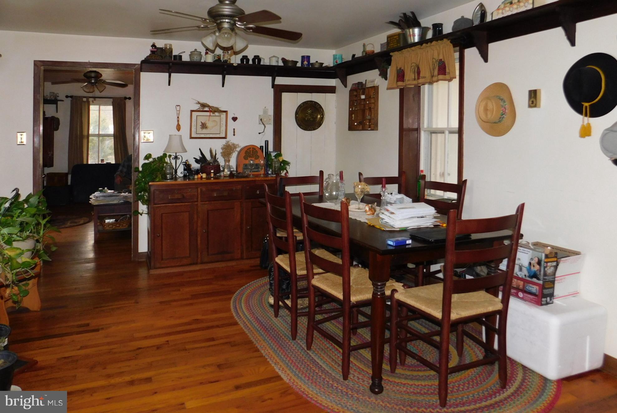 290 Howards Chapel Road Winchester, VA 22603 - Photo 10 of 30 Dining Room