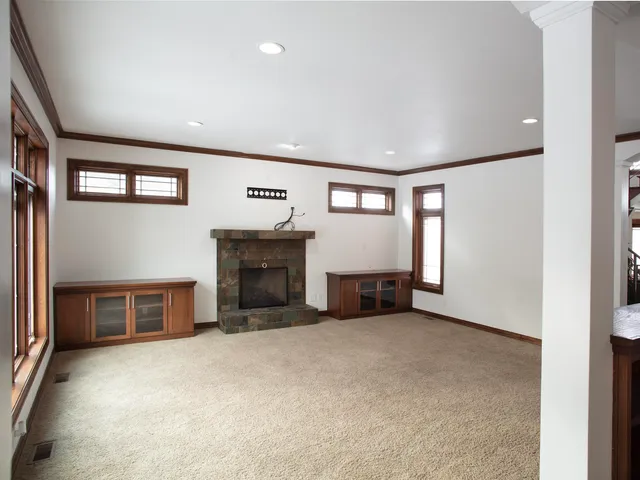 $1,250,000 | 1750 Limestone Trail, De Pere, WI 54115