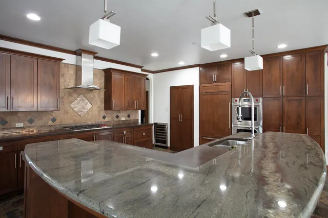 $1,250,000 | 1750 Limestone Trail, De Pere, WI 54115