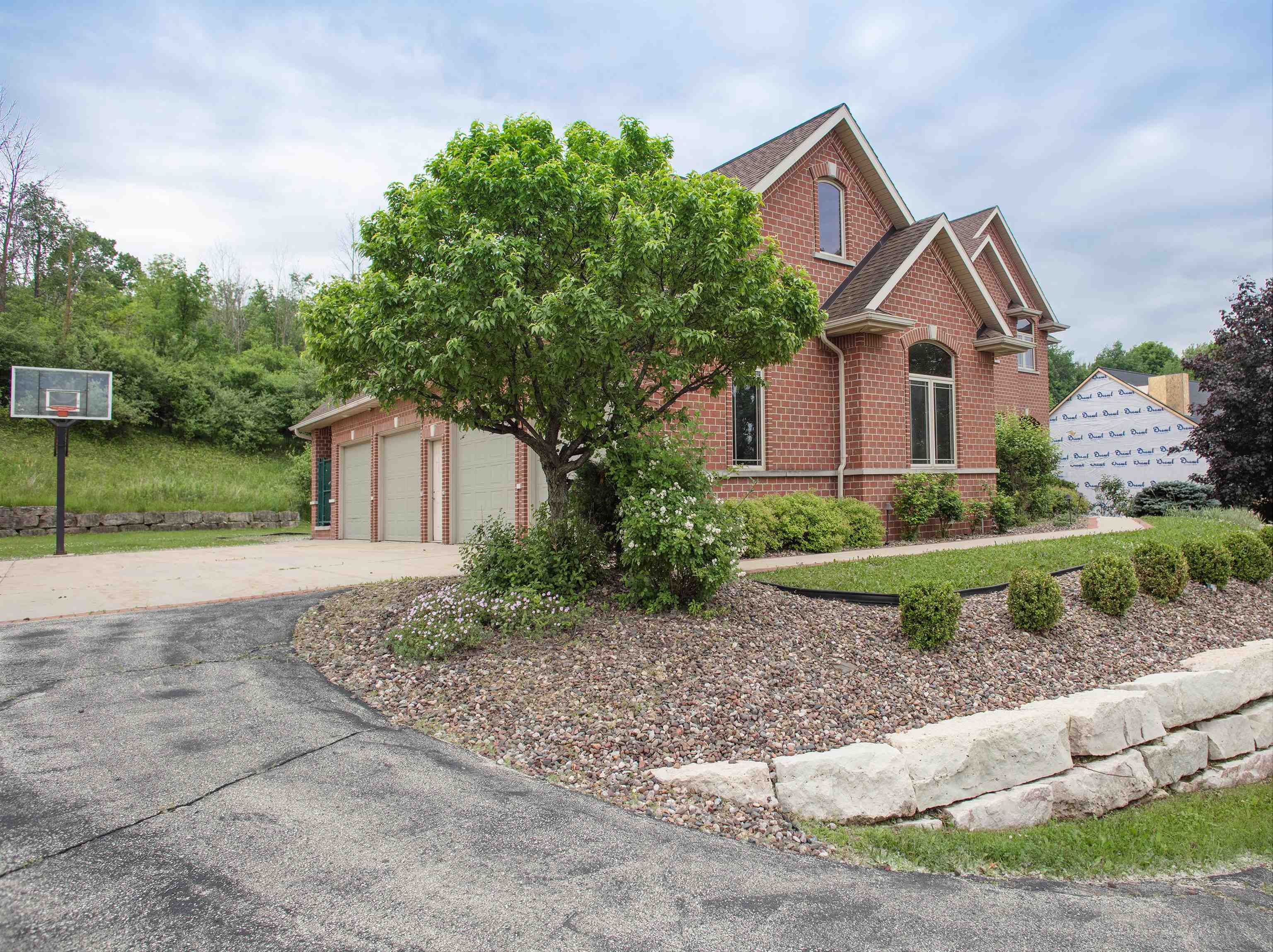 1750 Limestone Trail De Pere, WI 54115 - Photo 3 of 89