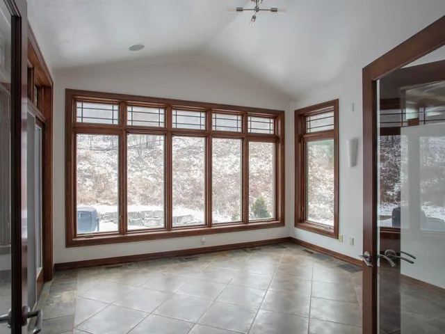 $1,250,000 | 1750 Limestone Trail, De Pere, WI 54115