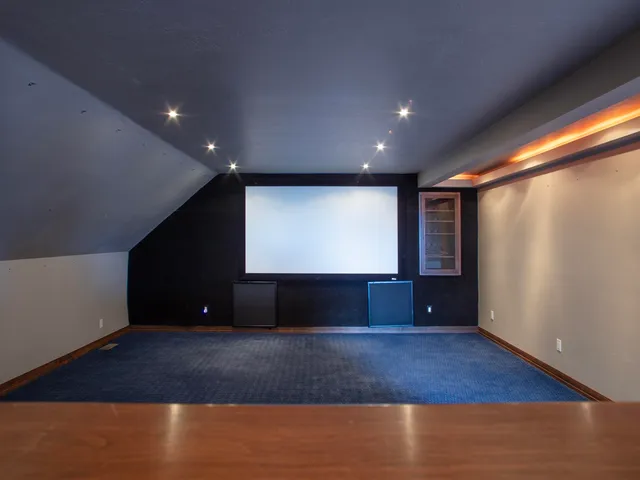 $1,250,000 | 1750 Limestone Trail, De Pere, WI 54115