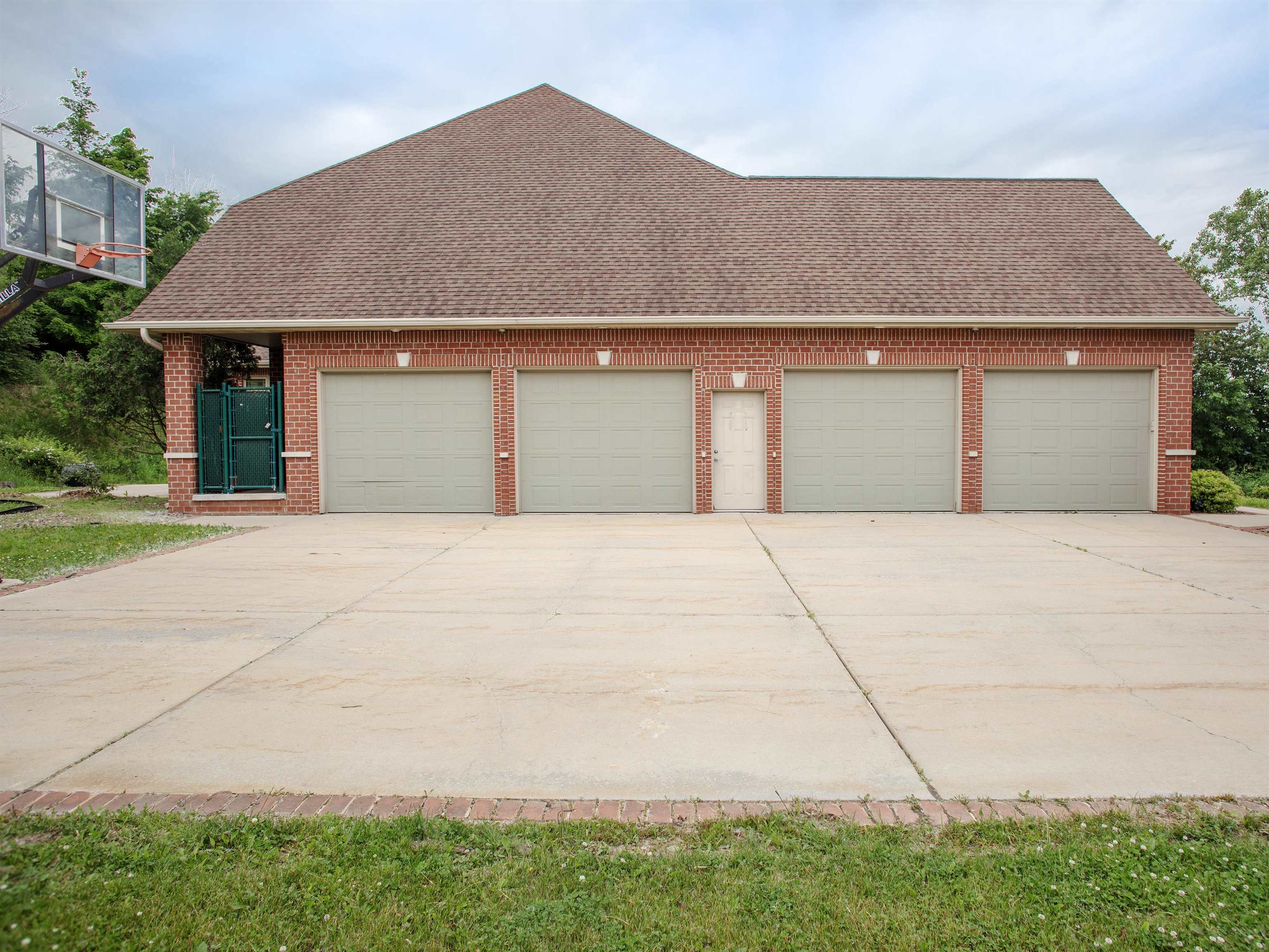 1750 Limestone Trail De Pere, WI 54115 - Photo 6 of 89