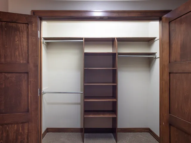 $1,250,000 | 1750 Limestone Trail, De Pere, WI 54115