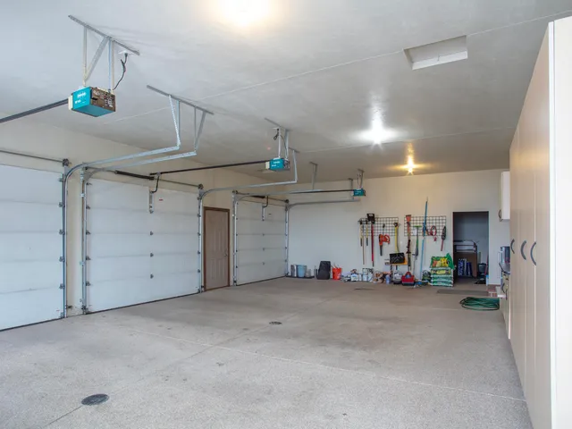 $1,250,000 | 1750 Limestone Trail, De Pere, WI 54115