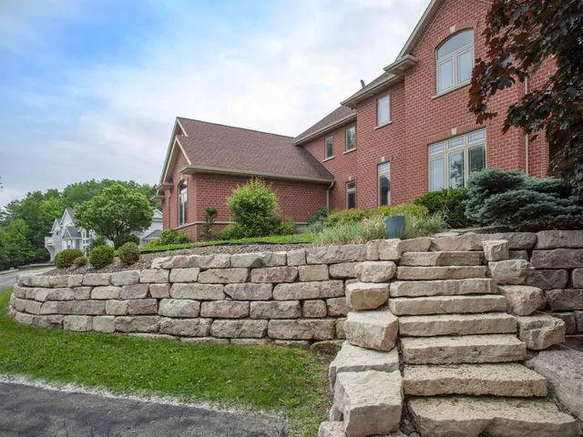 $1,250,000 | 1750 Limestone Trail, De Pere, WI 54115