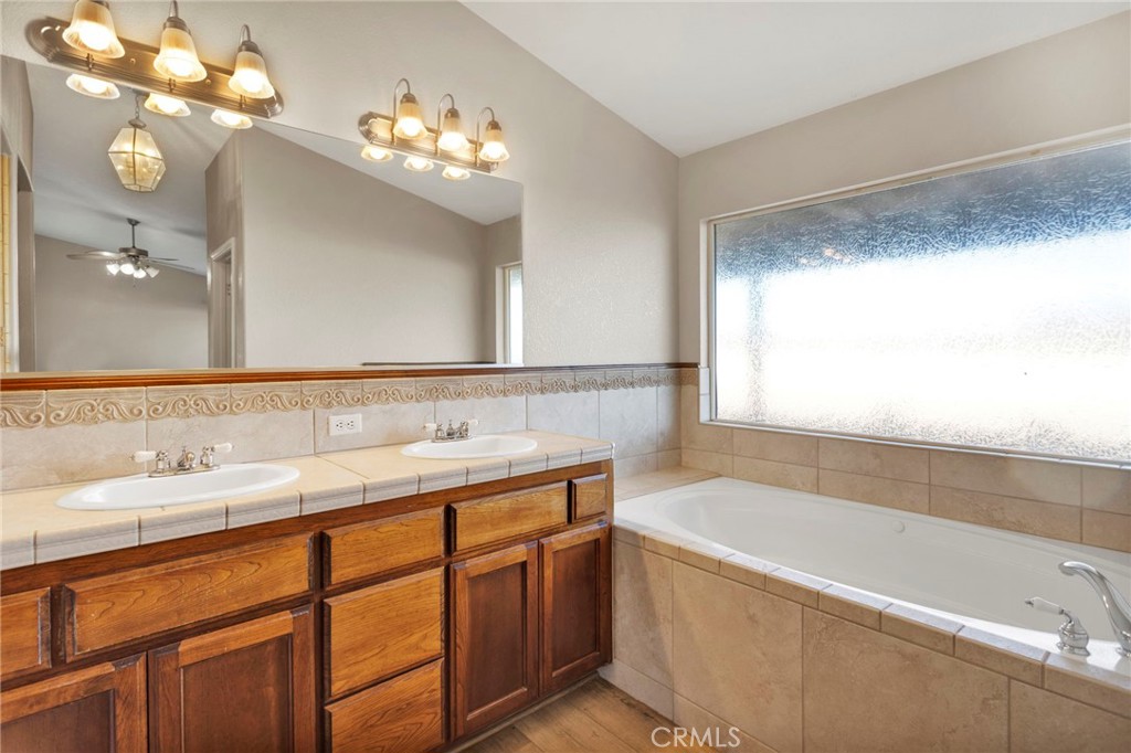 14305 Bochee Road Apple Valley, CA 92307 - Photo 30 of 44