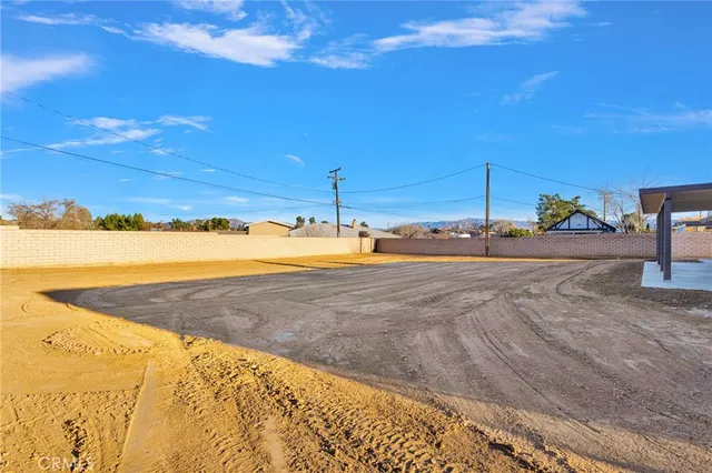 $639,900 | 14305 Bochee Road, Apple Valley, CA 92307