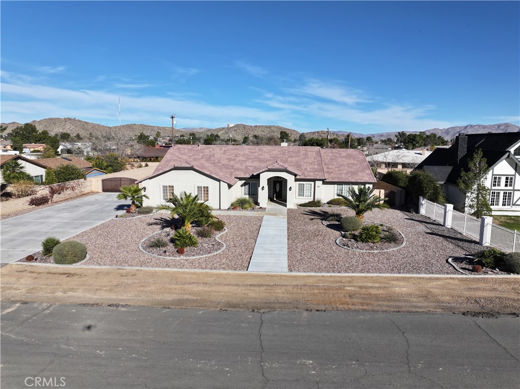 14305 Bochee Road Apple Valley, CA 92307 - Photo 41 of 44