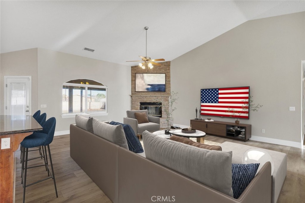 14305 Bochee Road Apple Valley, CA 92307 - Photo 6 of 44