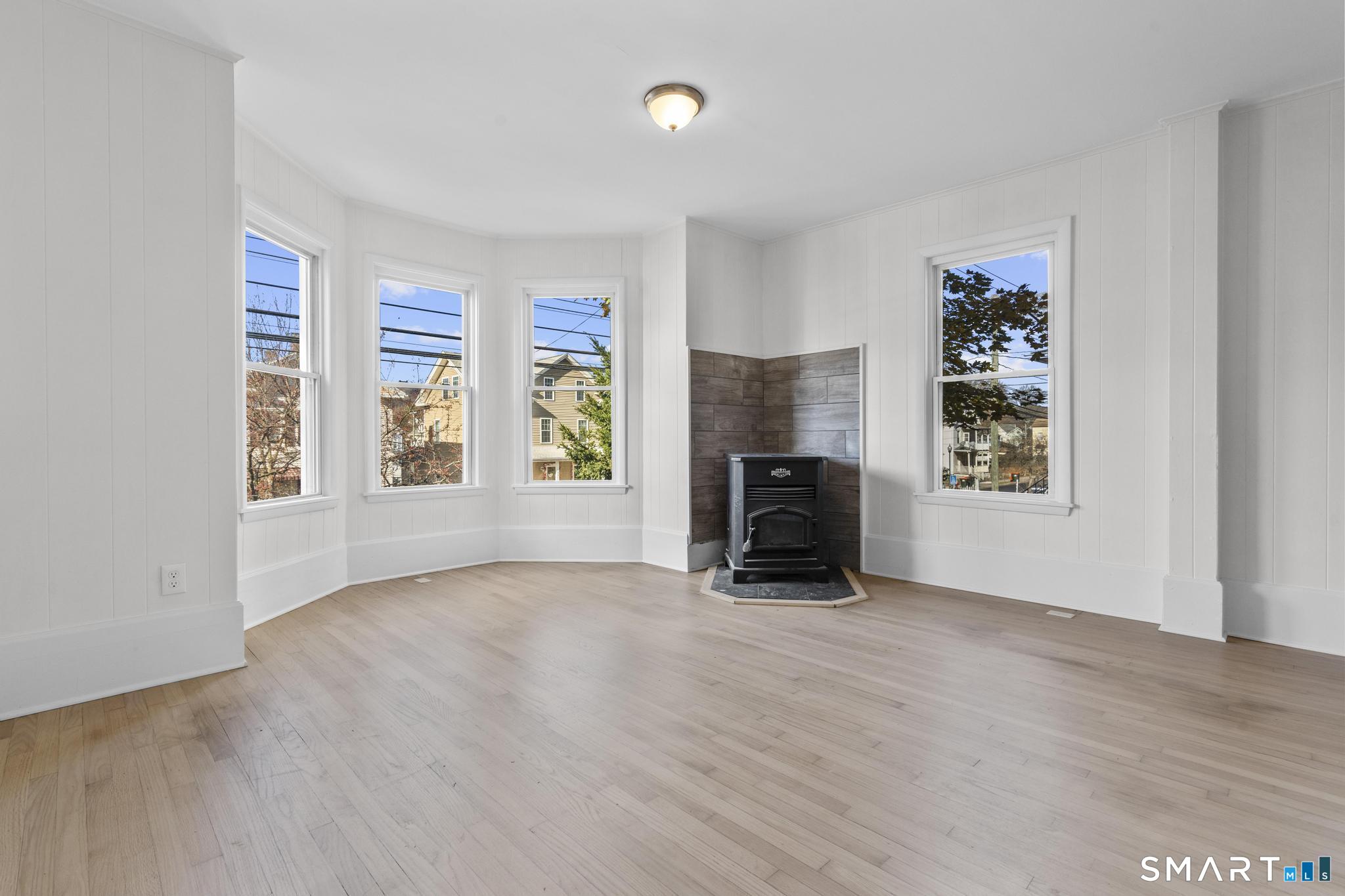 55 Lewis Avenue Meriden, CT 06451 - Photo 12 of 37