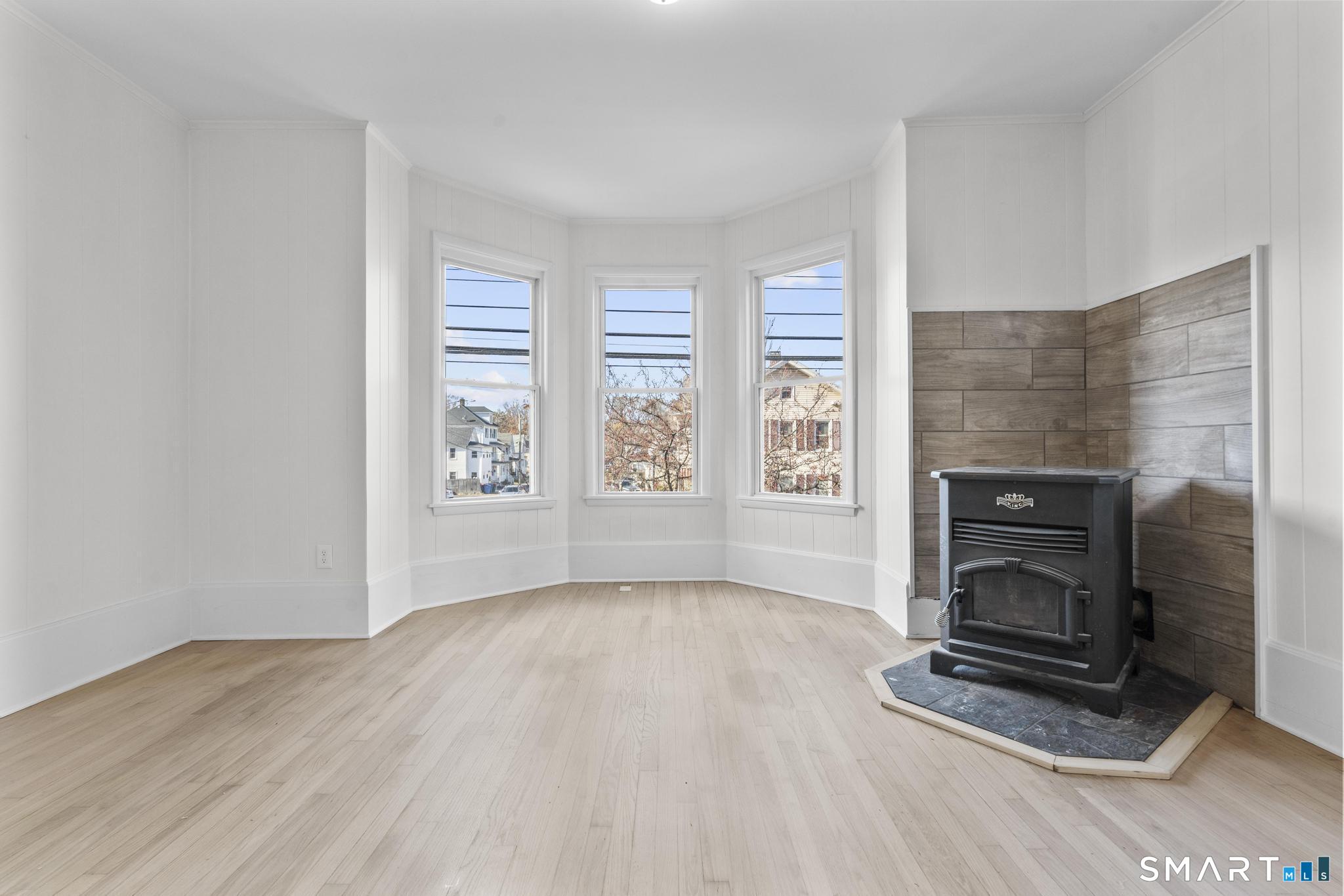 55 Lewis Avenue Meriden, CT 06451 - Photo 13 of 37