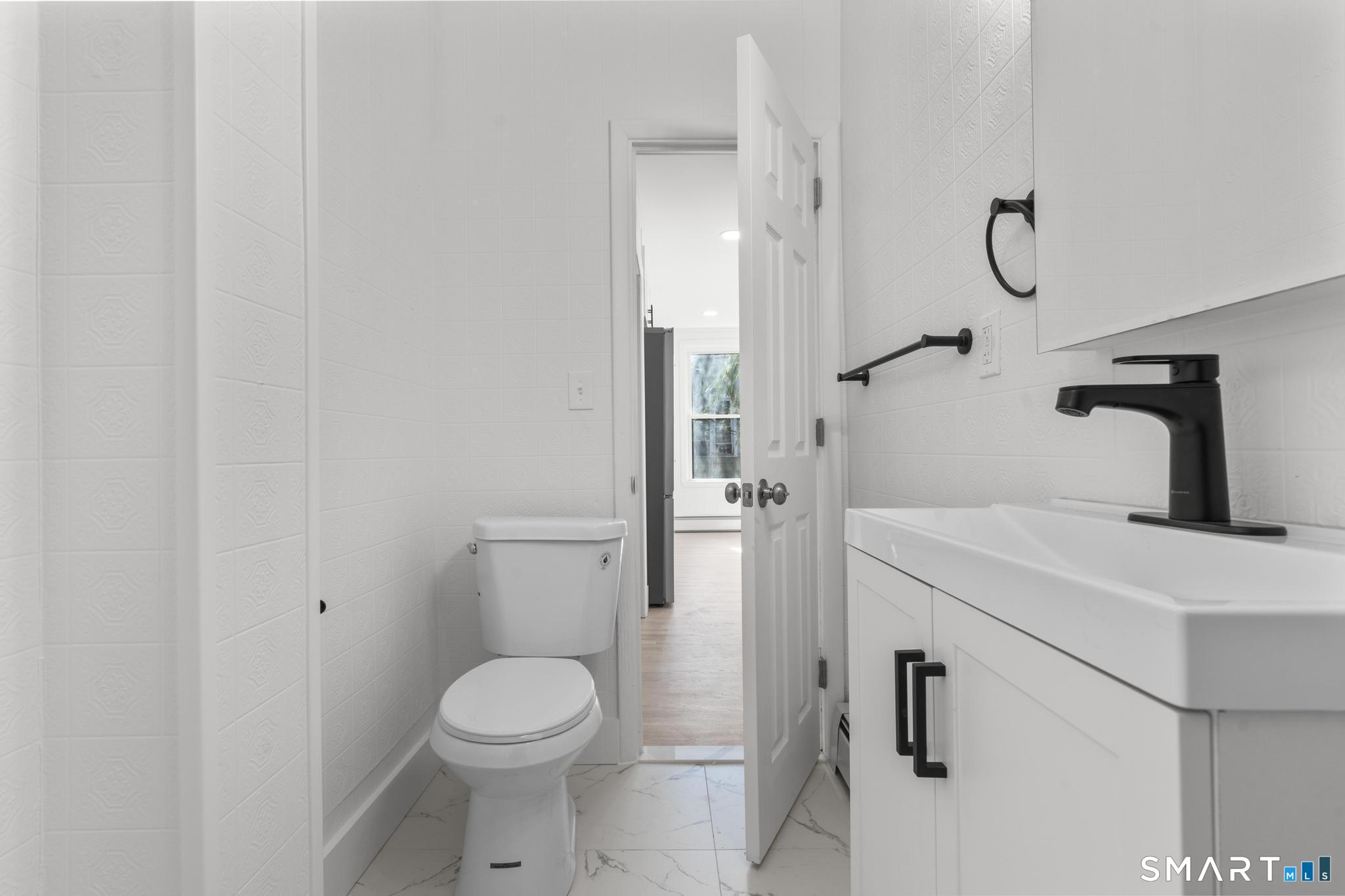 55 Lewis Avenue Meriden, CT 06451 - Photo 18 of 37