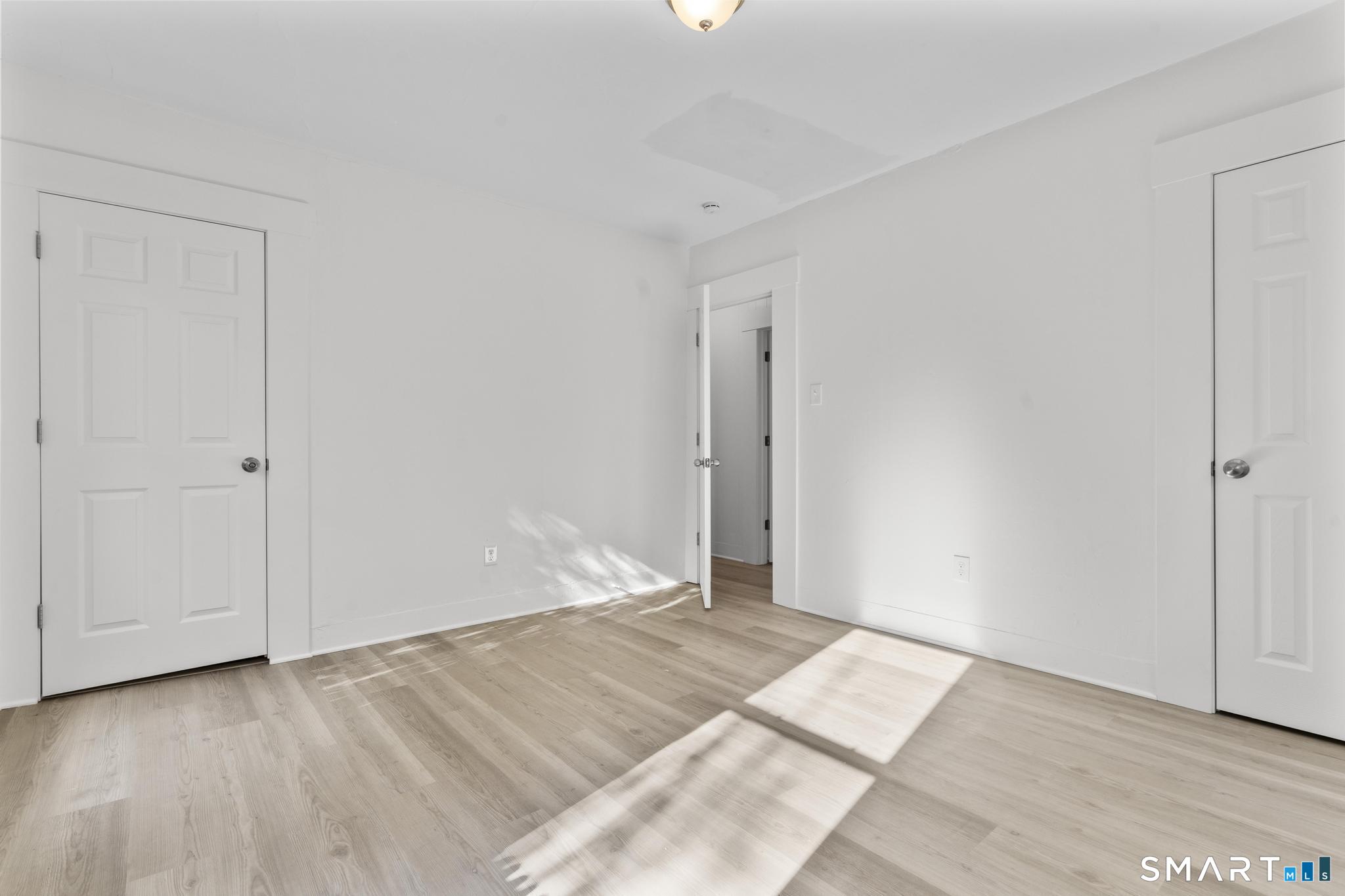 55 Lewis Avenue Meriden, CT 06451 - Photo 24 of 37