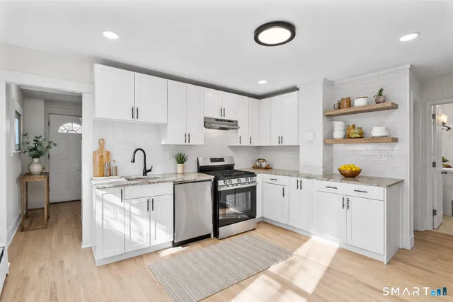 $334,900 | 55 Lewis Avenue, Meriden, CT 06451