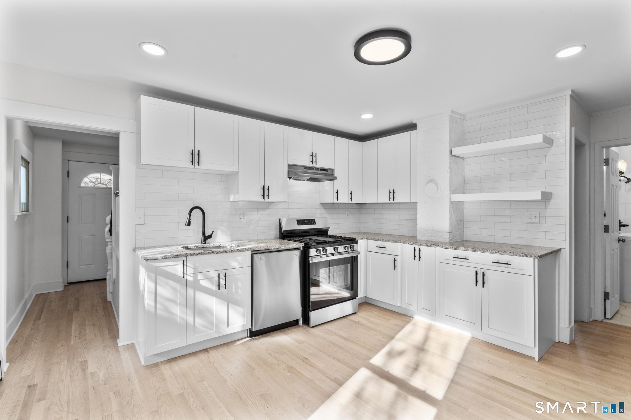 55 Lewis Avenue Meriden, CT 06451 - Photo 6 of 37