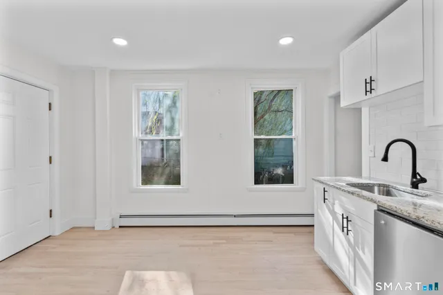 $334,900 | 55 Lewis Avenue, Meriden, CT 06451