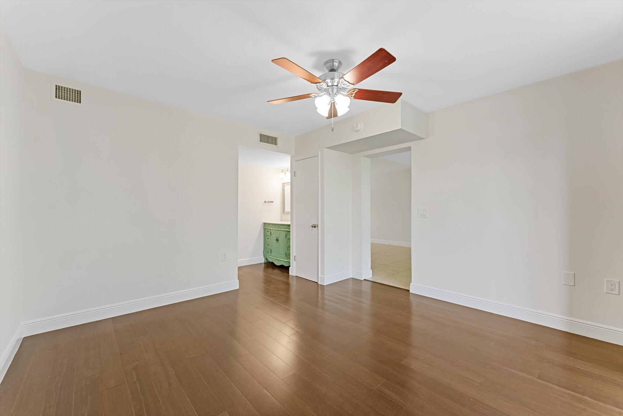 6205 Balboa Circle, Unit 102 Boca Raton, FL 33433 - Photo 13 of 37 49-49