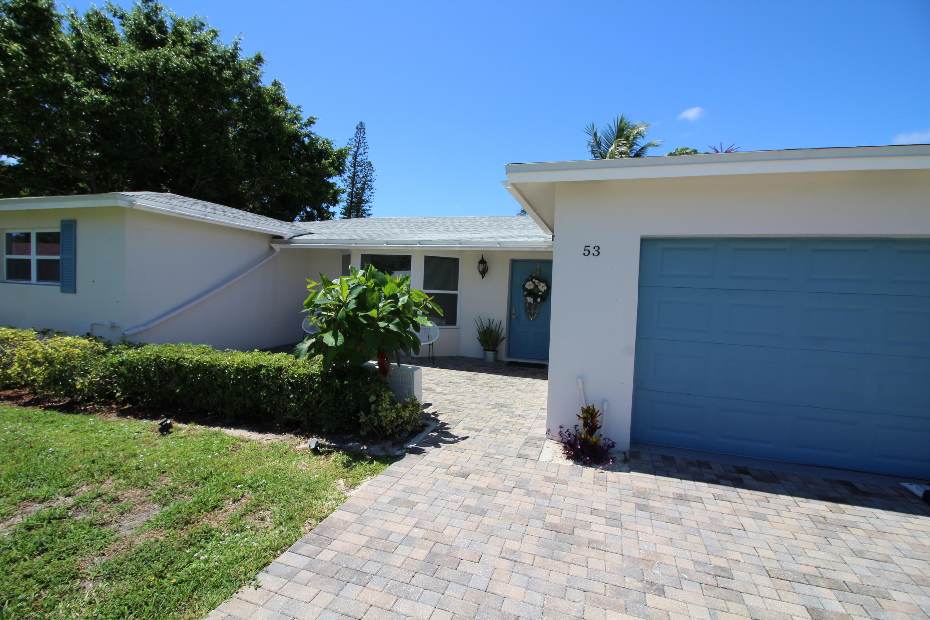 53 Palamino Circle Boca Raton, FL 33487 - Photo 5 of 35 IMG_2759