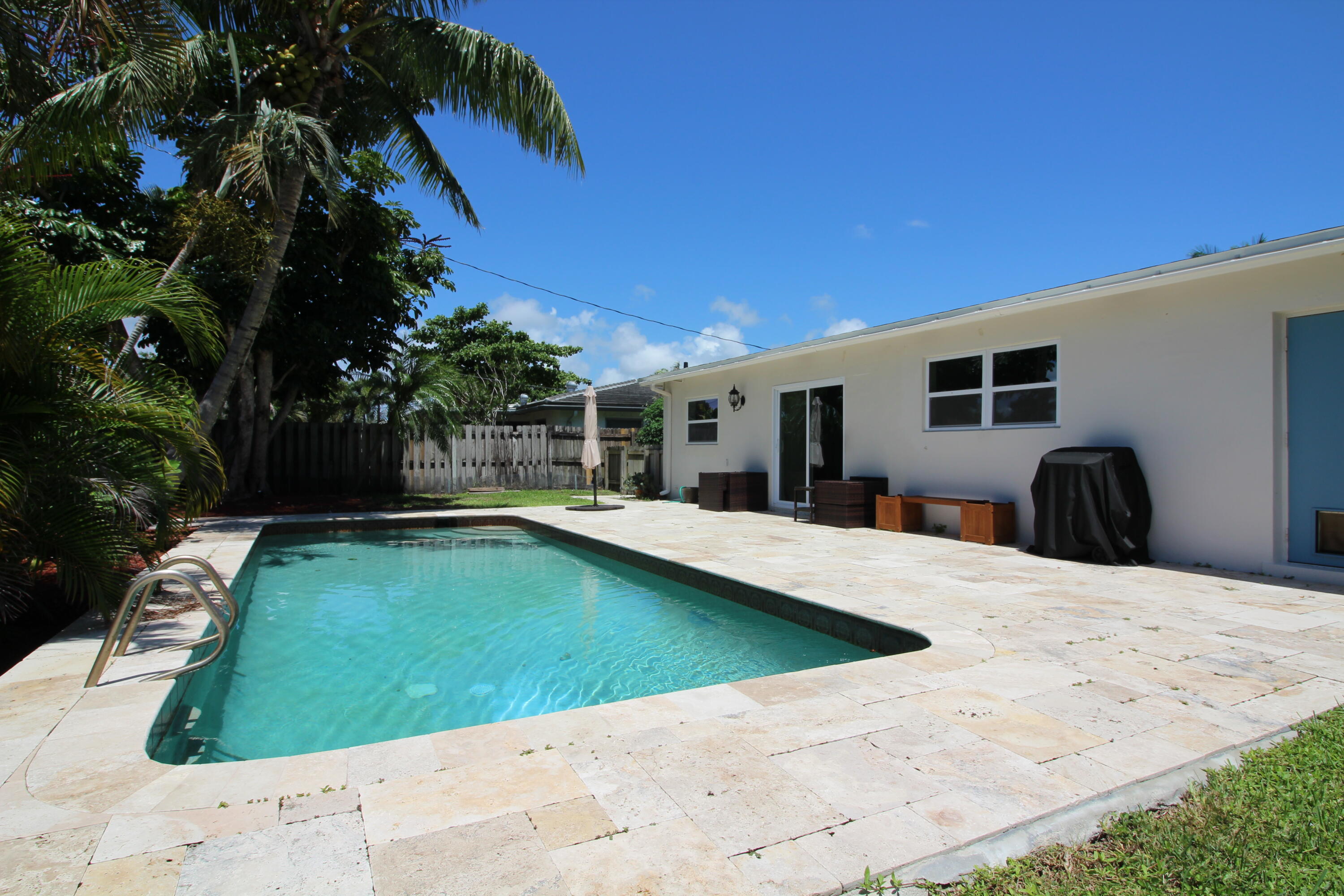 53 Palamino Circle Boca Raton, FL 33487 - Photo 7 of 35 IMG_2764