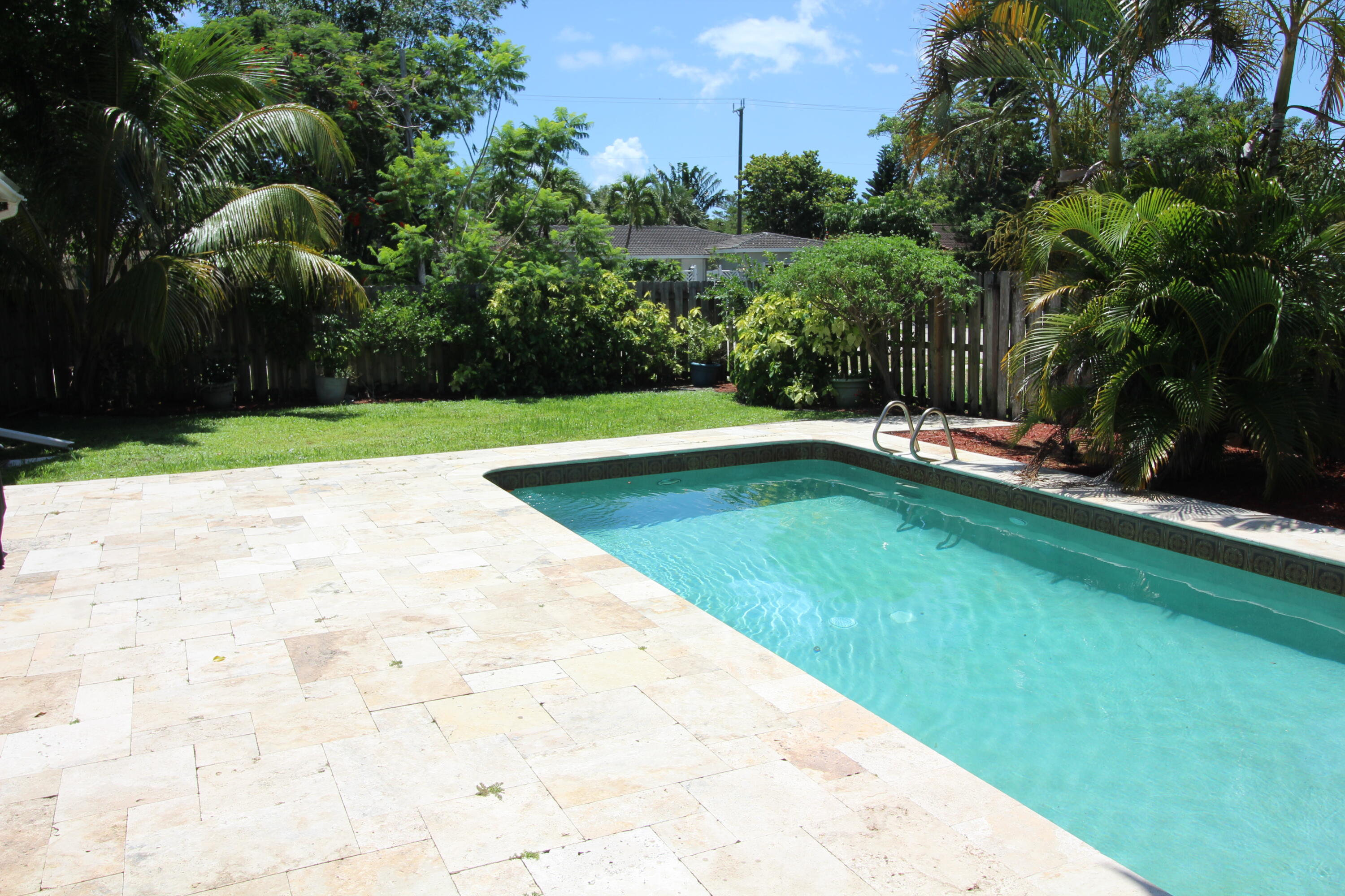 53 Palamino Circle Boca Raton, FL 33487 - Photo 8 of 35 IMG_2761